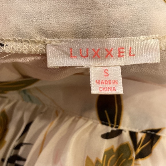 Gorgeous LUXXEL chiffon maxi dress. 2-piece spaghetti halter style. Fully lined - Picture 4 of 4